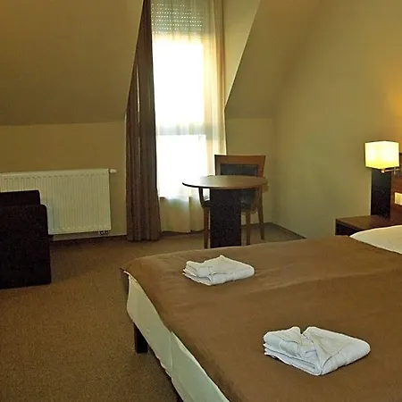 Fiaker Panzio 3* Zalaszentgrót