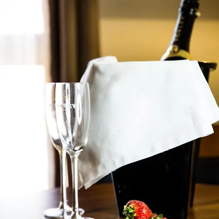 Alojamento de Acomodação e Pequeno-almoço Fiáker Panzió 3*