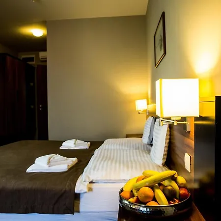 Fiaker Panzio Bed & Breakfast 3*