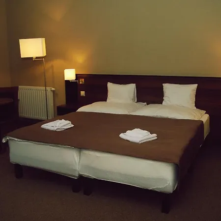 Alojamento de Acomodação e Pequeno-almoço Fiáker Panzió